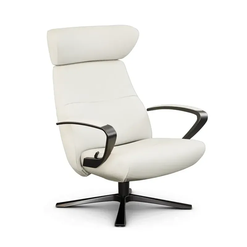 Endast idag Style fåtölj 58 läder Quattro blackbase